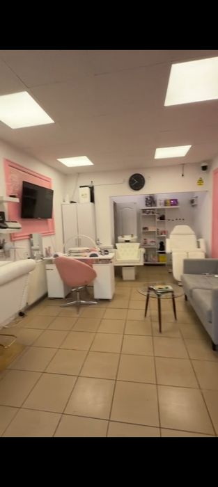 Spatiu comercial de închiriat