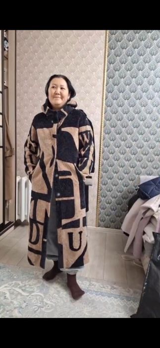 Срочно,  новая дубленка  астраган