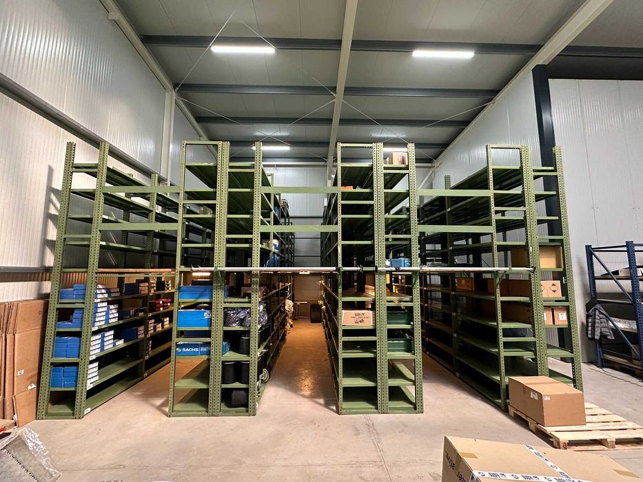 Rafturi metalice, Sistem rafturi de polite cu etaj, aprox. 90-120m²