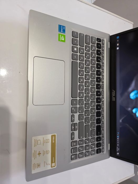 Продам отличный ноутбук Asus