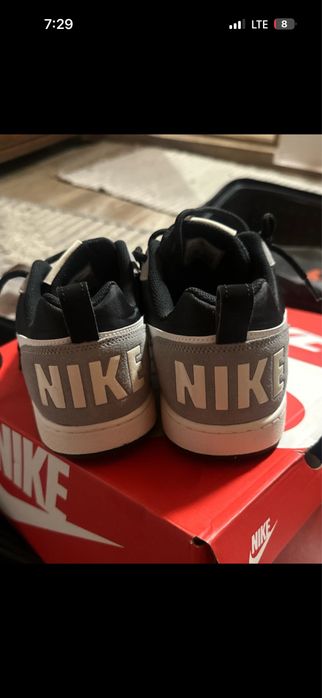 Adidasi nike originalo