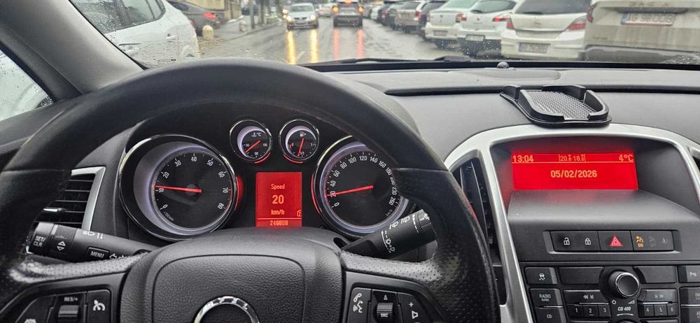 Opel Astra J 2011, 1.4turbo, benzina ,140cp, Cosmo- Innovation