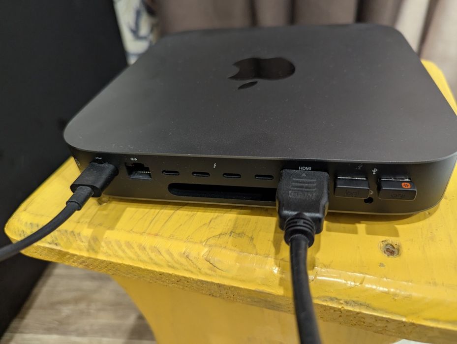 Продам Mac mini i3