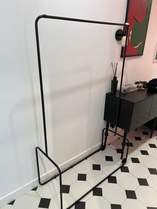 Вешалка напольная металическая