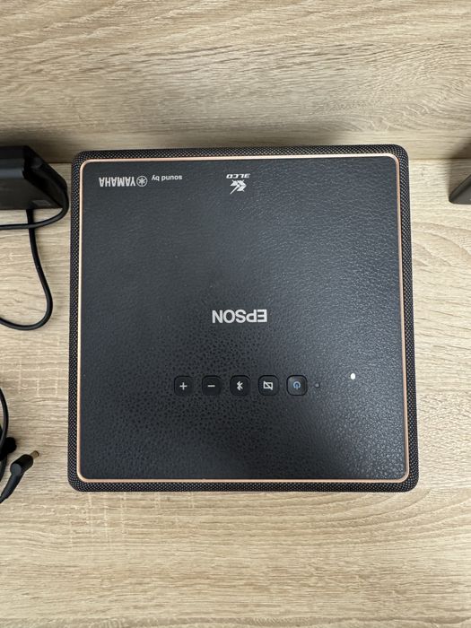 Proiector portabil Epson EF-12