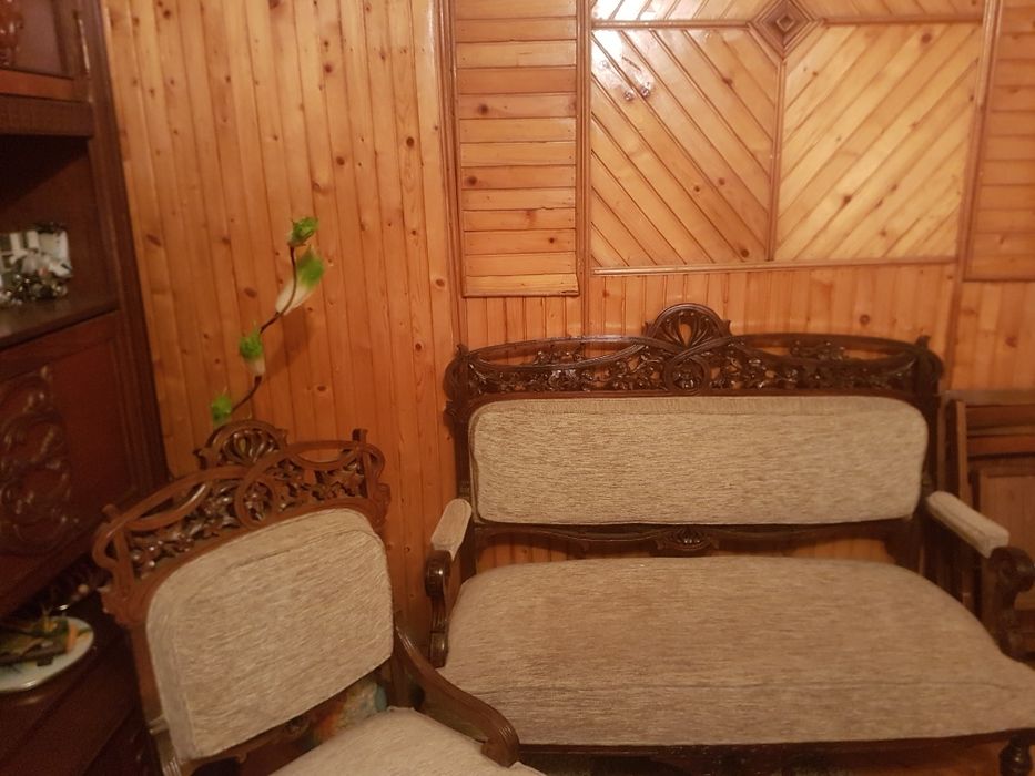 Vand mobila antica de hol