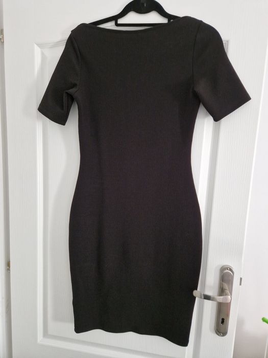 Rochie eleganta pe corp