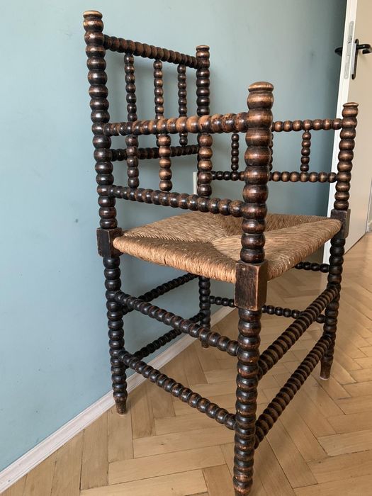 Холандски / английски Bobbin стол със сламена седалка 1920-та