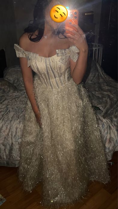 Вечернее платье корсет перья