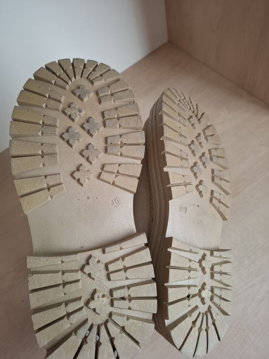 Продам угги женские