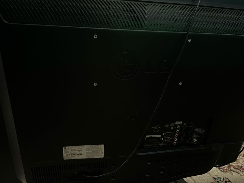 Продам телевизор LG