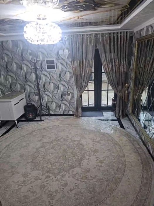 Ангрен шахар 6/4 дахада 2 каватли котеж  сотилади