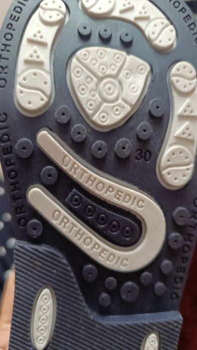 Продается летние сандалии на мальчика