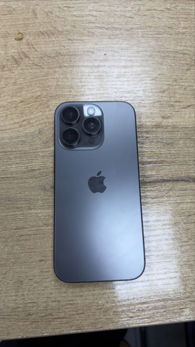 Iphone 16 pro продам