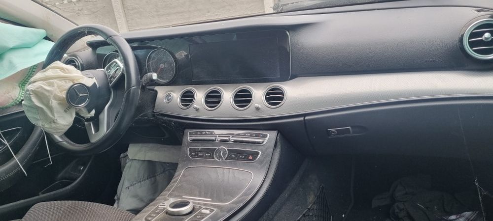 Dezmembrez mercedes E-clas (w213)AMG 2.0 dizel ..euro 6.. 2018 automat