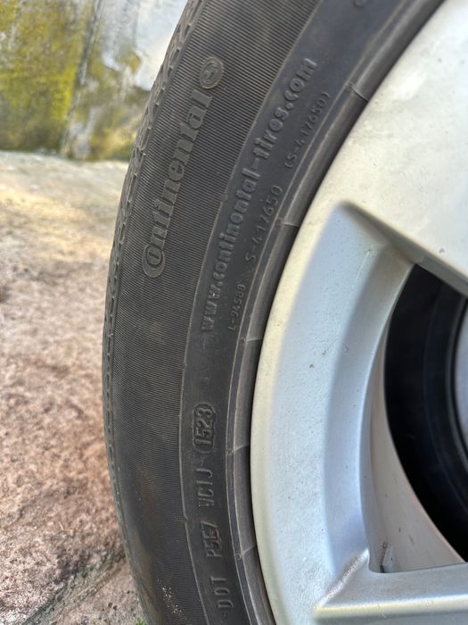 Всесезонни  Continental дот 15/23. 235 / 55 /192