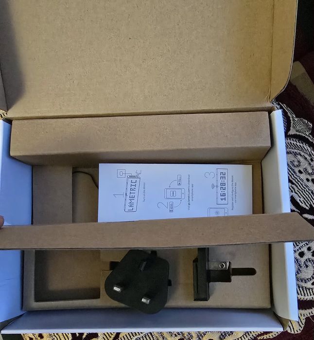 Смарт  дигитален часовник- андроид/Епъл