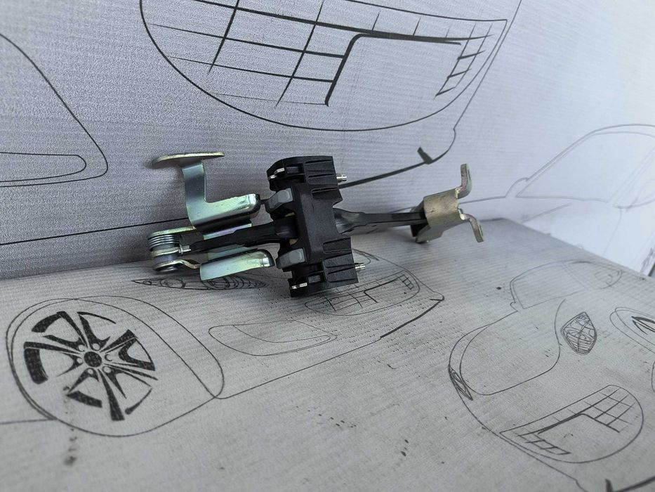 Opritor Deschidere Ușă Spate Stânga Peugeot Boxer 2013 / 2007-2014 Cod OEM 1613353880 (5C2)
