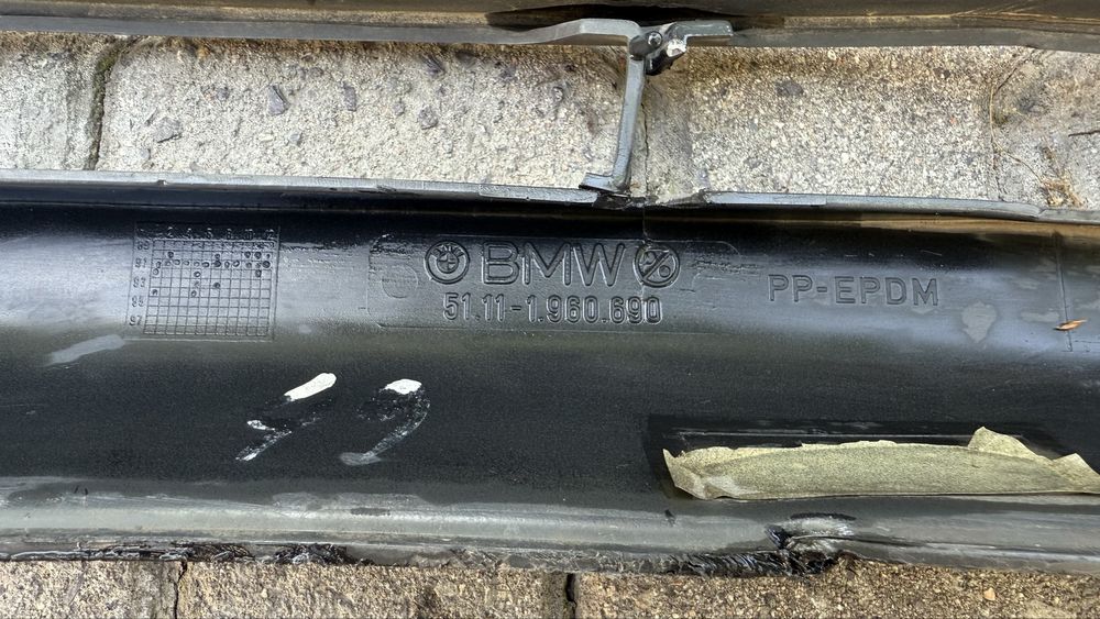 Бампер передний BMW e36 привозной оригинал