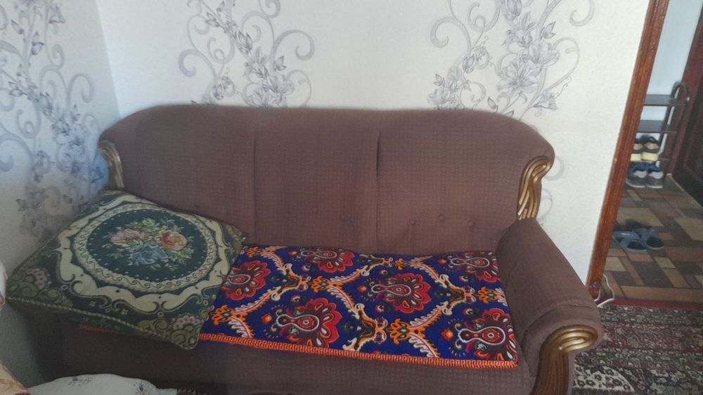 Продам из дома мебели в хорошим состояние