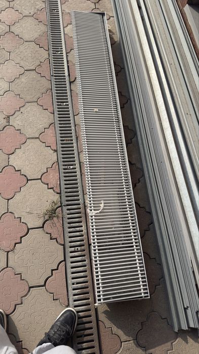 Напольный(конвектор)  радиатор