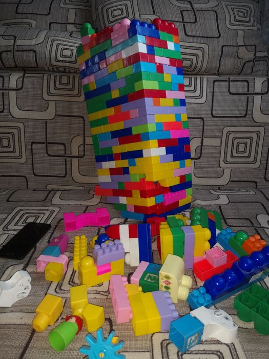 Мега конструктор лего крупный