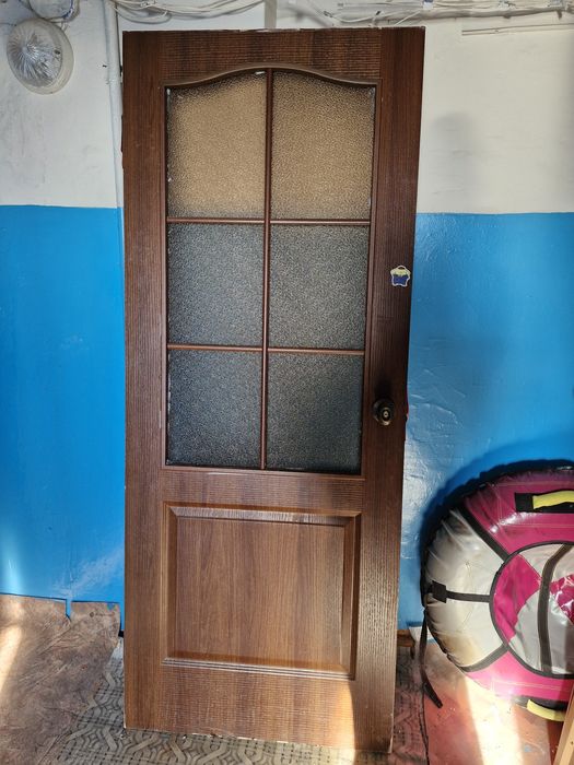 Продам двери б/у