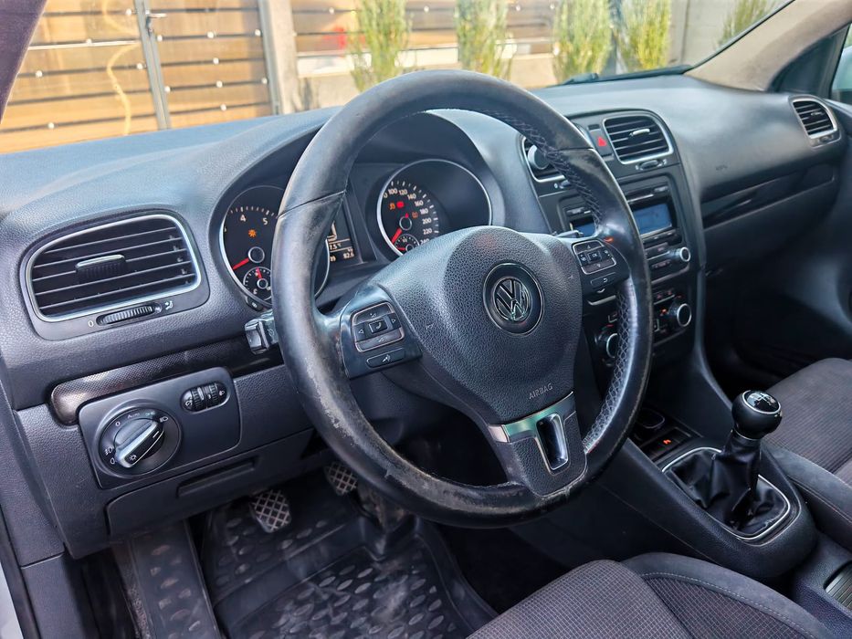 Vând Golf IV 1,4TSI 122 CP