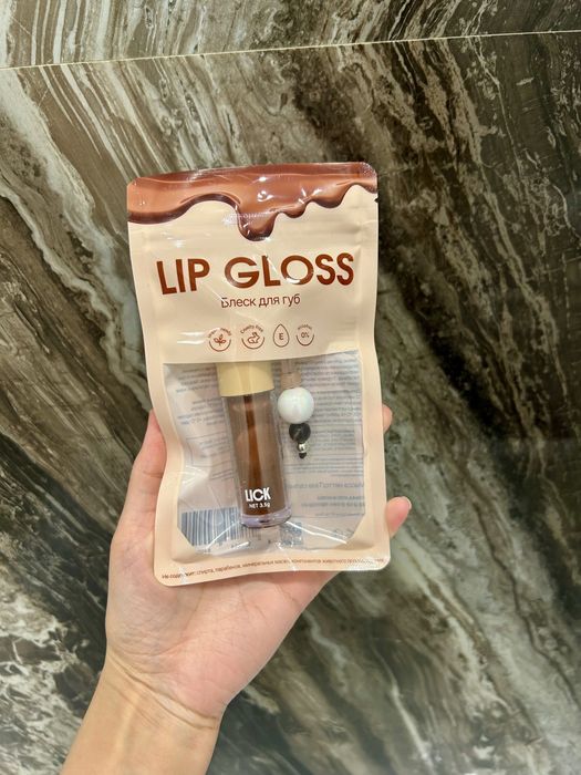 Продам блеск для губ LICK Lip Gloss Cocoa