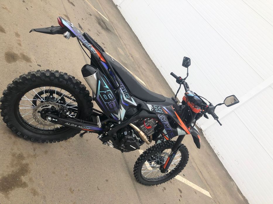 Мотоцикл Hammer Wolf 83
