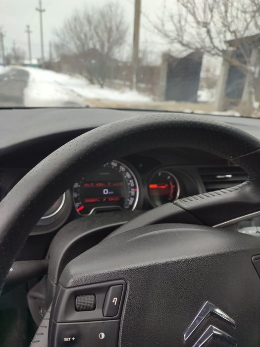 Vând Citroen C5 motor 2 l