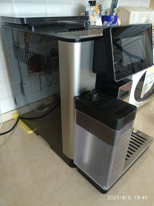 Кофемашина Delonghi prima Donna soul