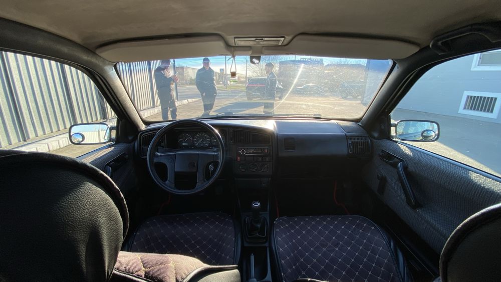 Продам авто Volkswagen Passat B3 sedan