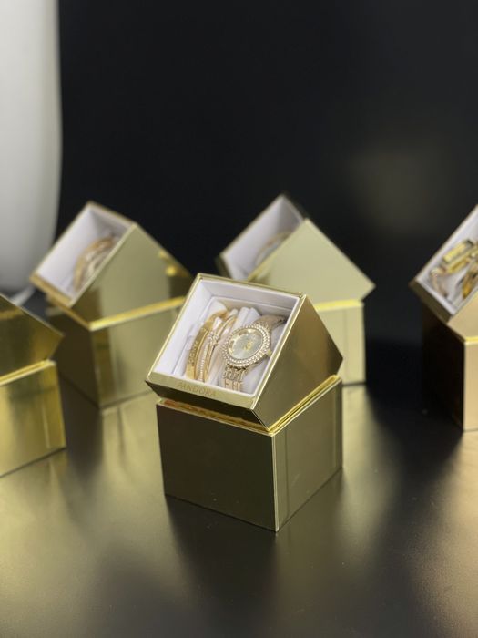 Часы для девушек, Наручные часы, Набор Pandora, Dior, Chanel