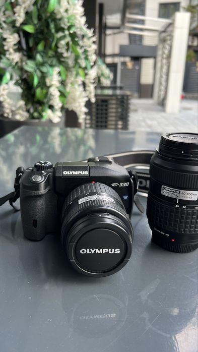 Olympus E330 - два обектива