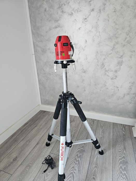 Nivelă rază verde Futech multicross 8