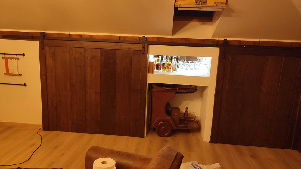 Amenajări Interioare Moderne la Cheie – Design Personalizat