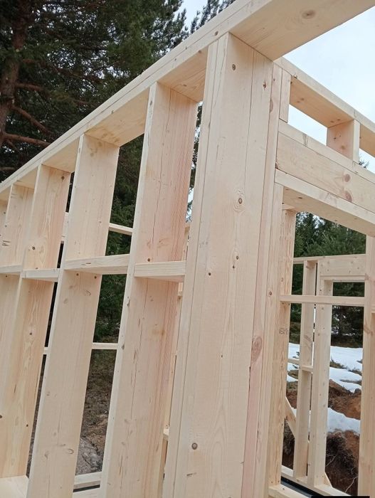 Meșterul Tău pentru Construcții din Lemn și Metal
​Transformăm orice curte într-un spațiu primitor și funcțional, punând accent pe durabilitate și fin