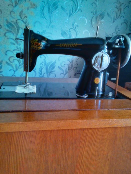 Крачна шевна машина