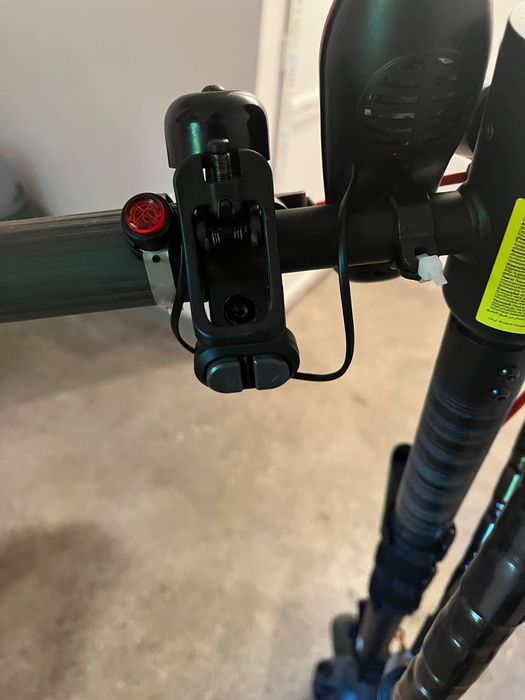 Vând trotinetă electrică Xiaomi elite