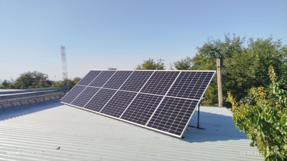 Quyosh panellari.  Солничный панел.