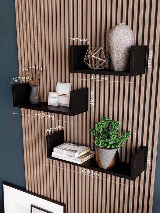 Комплект полок из 3-х штук, навесных, новые.