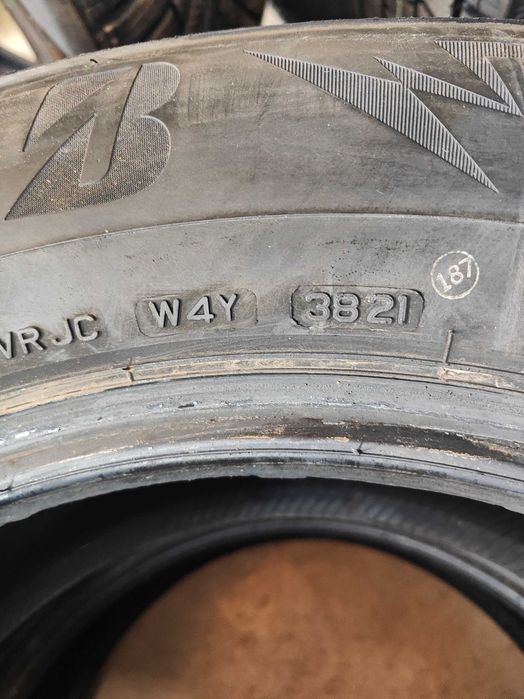 2бр.зимни гуми 255/60/18 Bridgestone