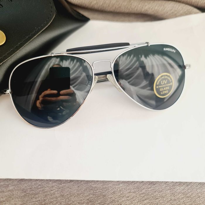 солнцезащитные очки. США