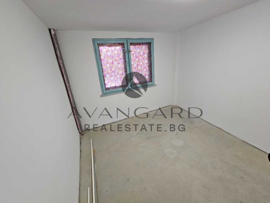 Продава се Тристаен апартамент в Пловдив, Кършияка - 134 кв.м за 2090 €/кв.м - Снимка #16