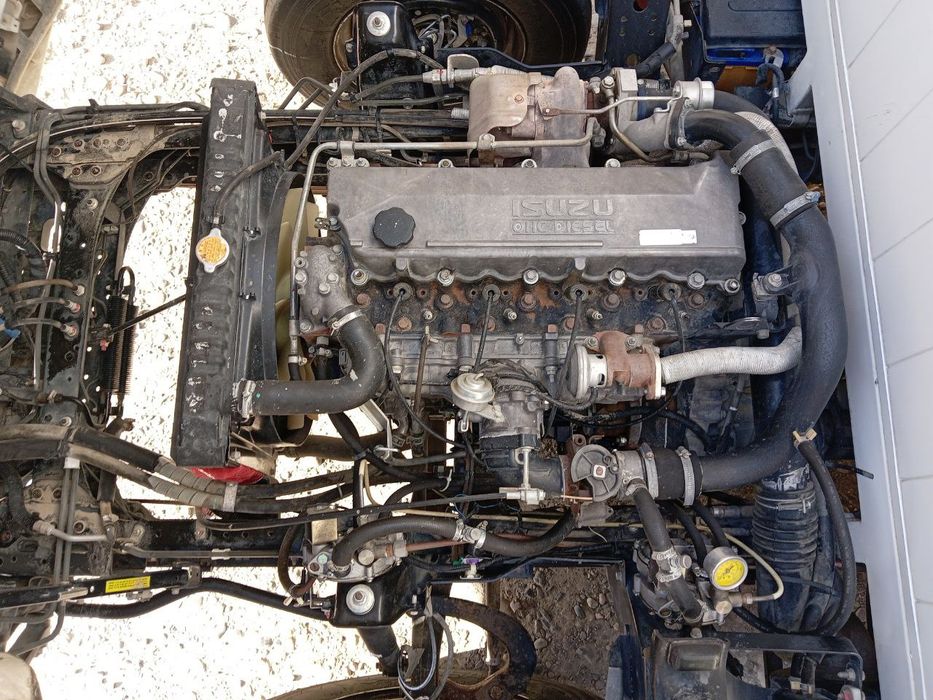 ISUZU    NQR    71    PL...