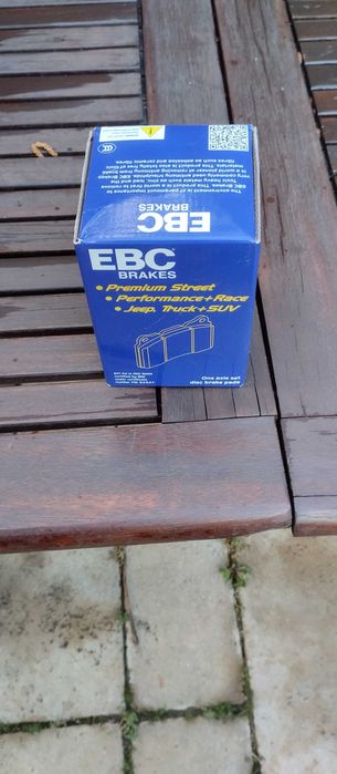 Продавам EBC Yellowstuff 4000 Series предни накладки DP41210R