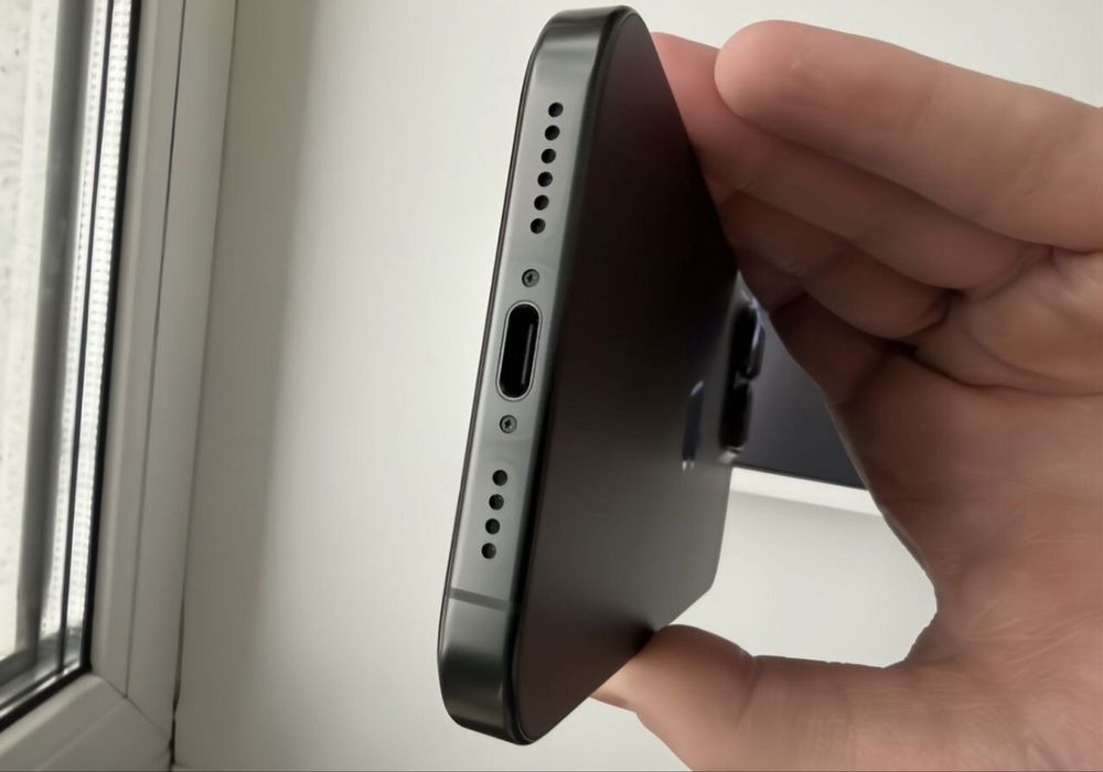 Срочно! iPhone 16 Pro Max 256 gb