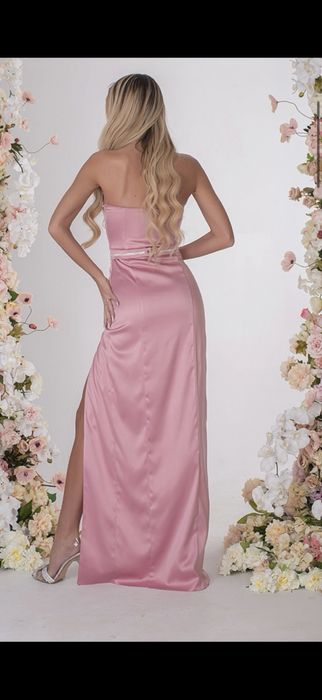 Официална рокля