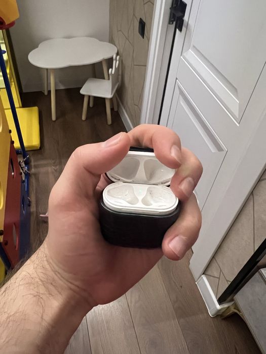 Кейс от Airpods 2.1